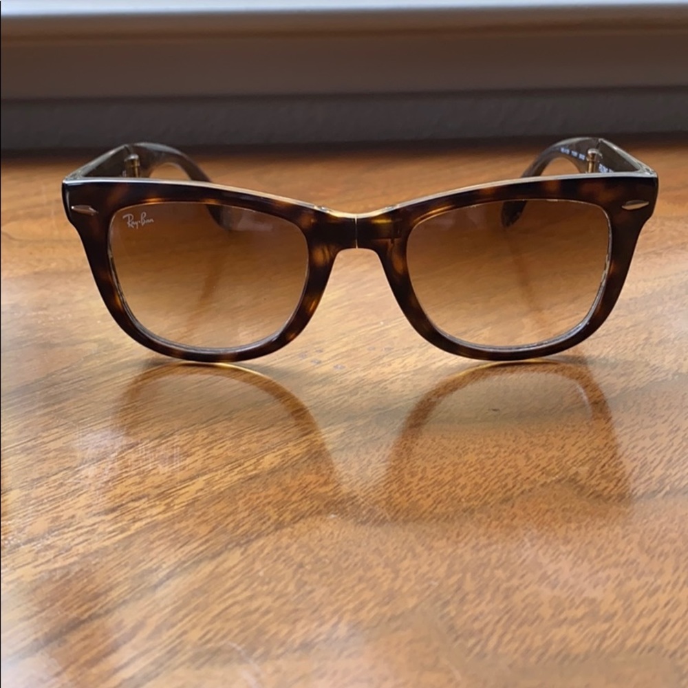 RAY-BAN WAYFARER FOLDING CLASSIC